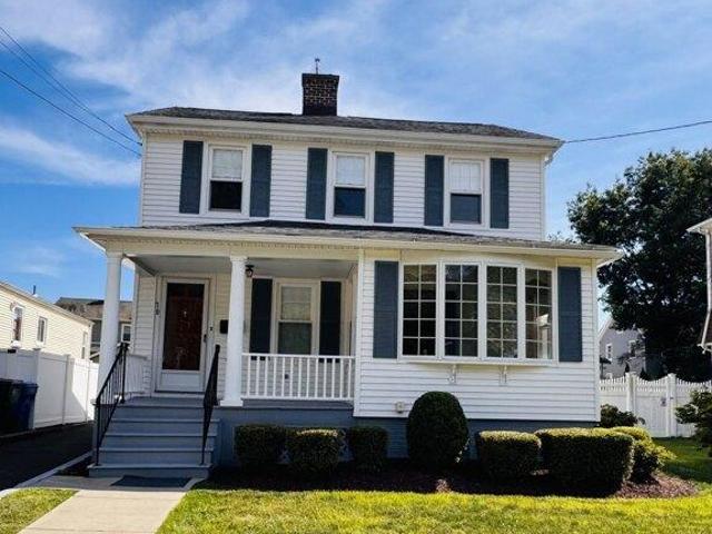 House for sale in Hamden, Connecticut
