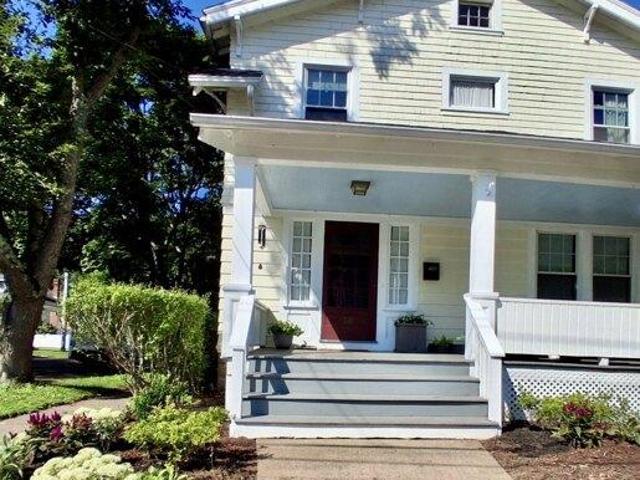 House for sale in Hamden, Connecticut