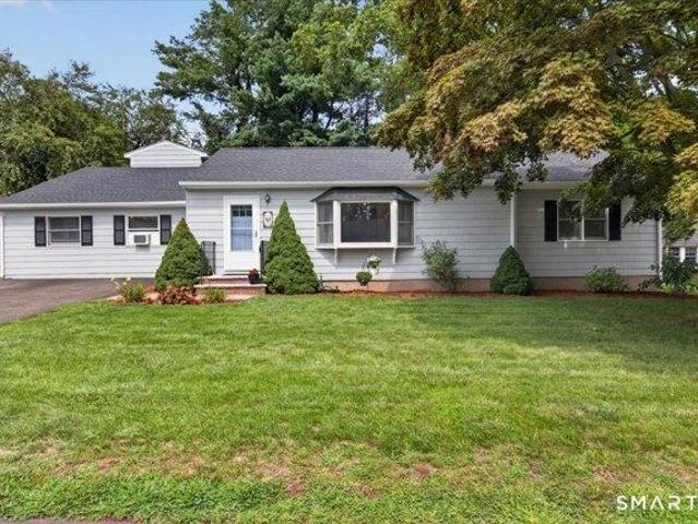 House for sale in Hamden, Connecticut