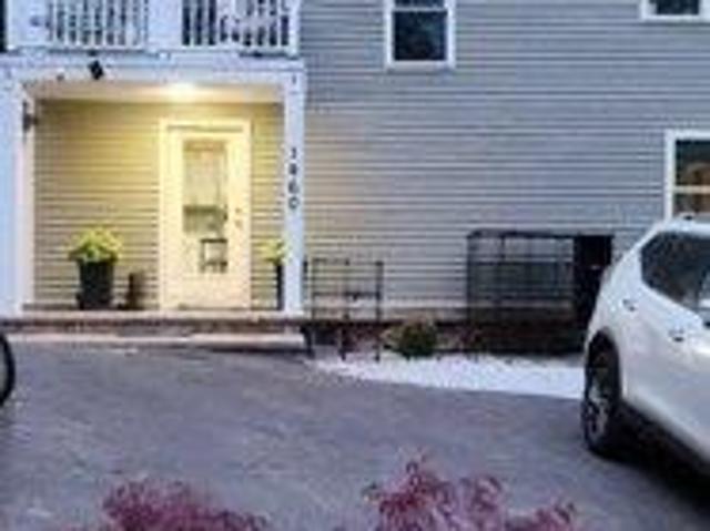 House for sale in Hamden, Connecticut