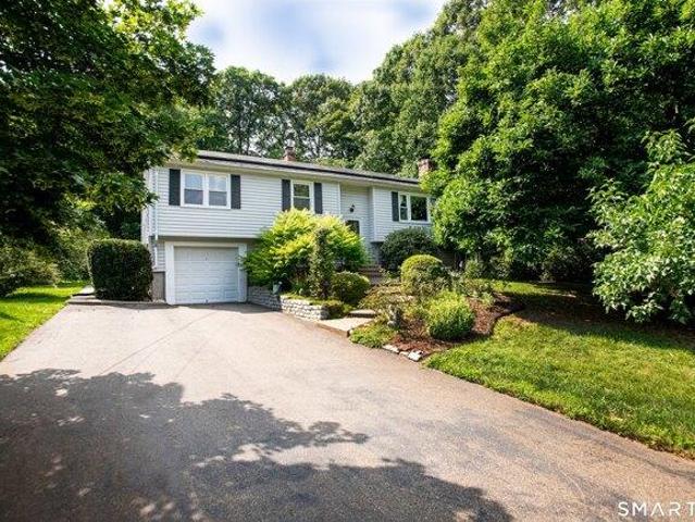 House for sale in Hamden, Connecticut