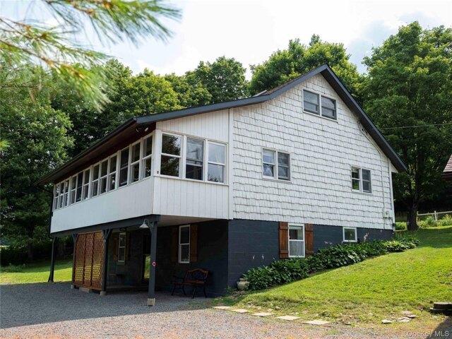 House for sale in Hamden, New York