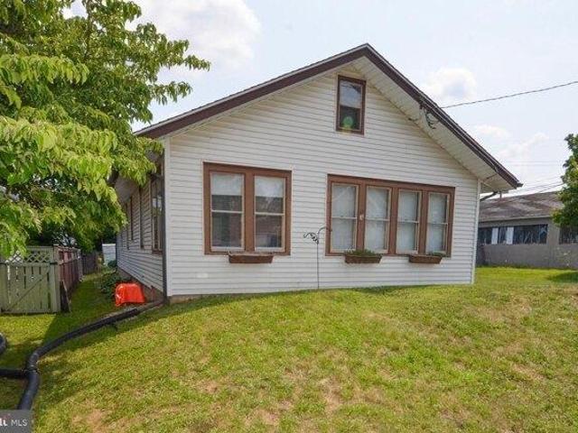 House for sale in Crosswicks, New Jersey