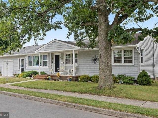 House for sale in Crosswicks, New Jersey