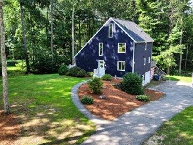 House for sale in Hampstead, Rockingham County