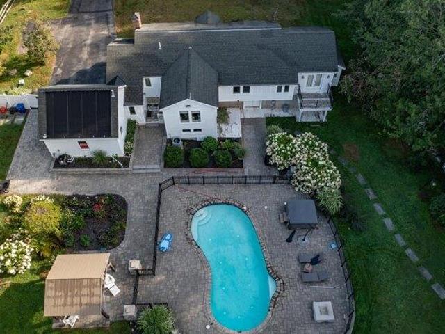 House for sale in Hampton Falls, Rockingham County