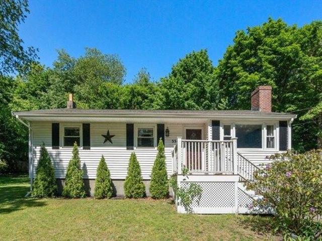 House for sale in Hanson, Massachusetts