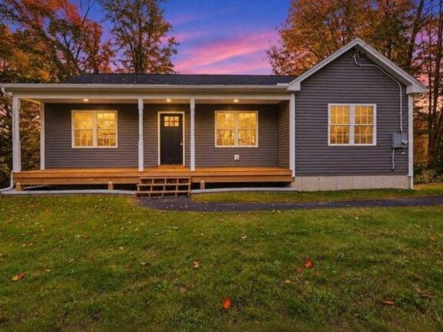 House for sale in Gilbertville, Hardwick