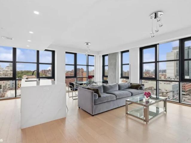 Apartment for sale in Arverne, New York