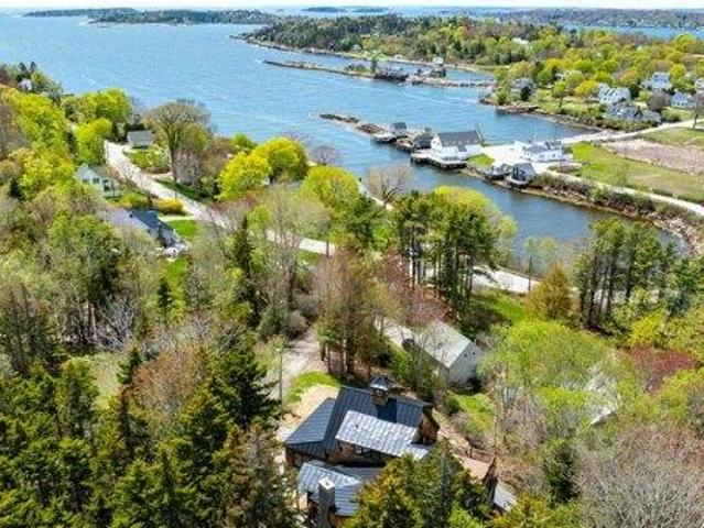 House for sale in Bailey Island, Maine