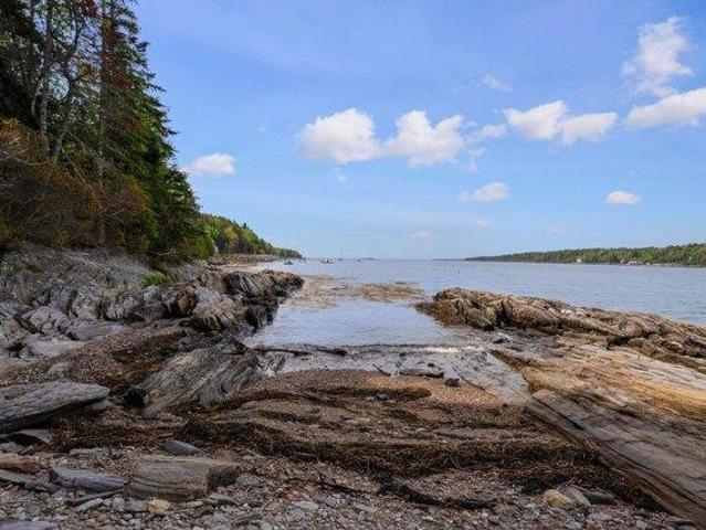 House for sale in Bailey Island, Maine