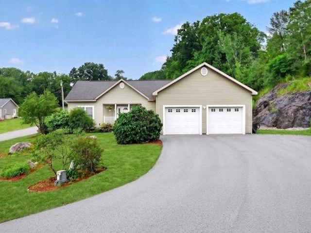 House for sale in Plantsville, Vermont