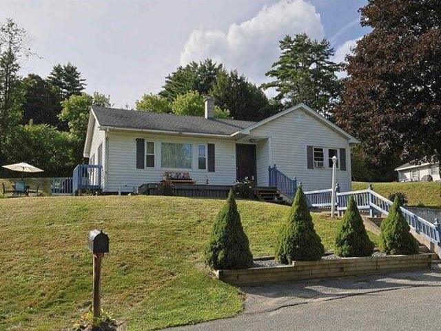 House for sale in Plantsville, Vermont
