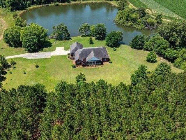 House for sale in Hawkinsville