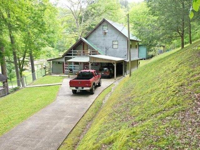 House for sale in Hazard