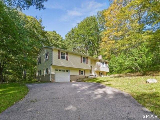 House for sale in Amston, Hebron