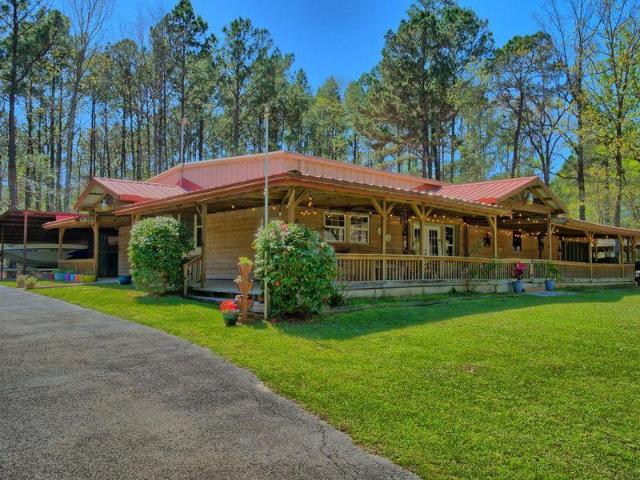 House for sale in Sabine, Texas