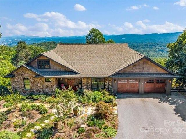 House for sale in Etowah, North Carolina