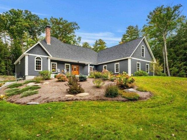 House for sale in Henniker, Merrimack County