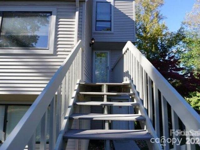 Condo for sale in Hickory