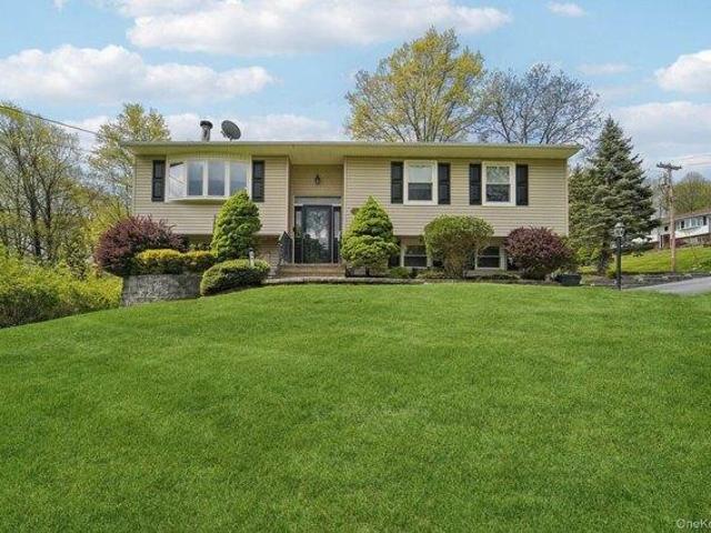 House for sale in Highland Mills, New York