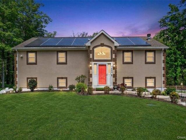House for sale in Cornwall, New York