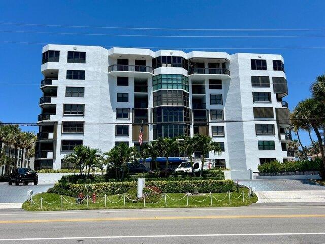 Condo for sale in Hillsboro Beach, Florida