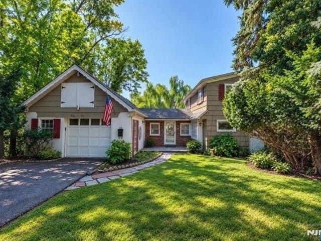 House for sale in Hillsdale, New Jersey