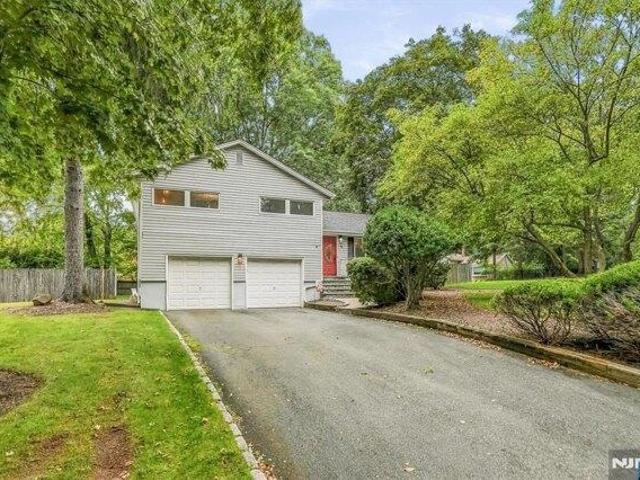 House for sale in Hillsdale, Bergen County