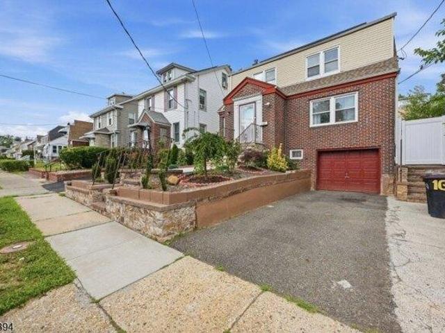 House for sale in Hillside, New Jersey