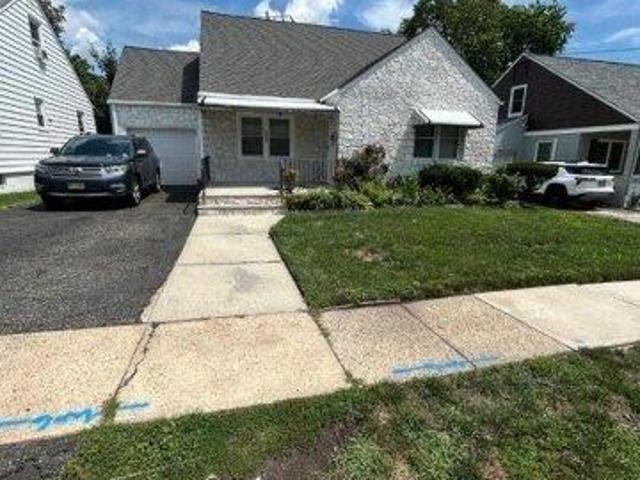 House for sale in Hillside, New Jersey