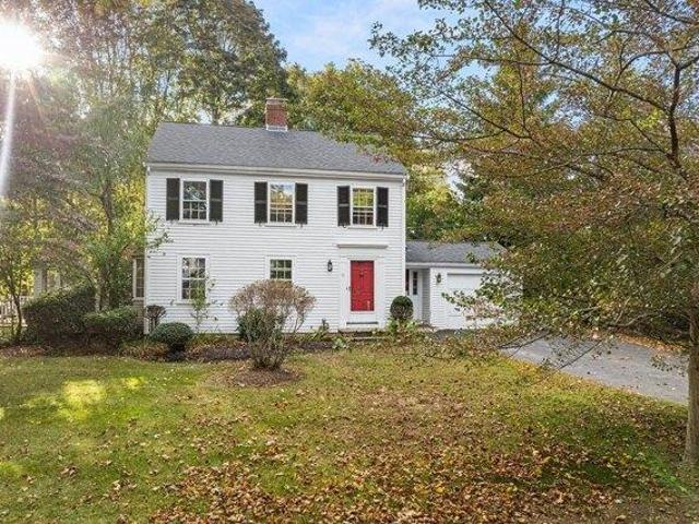 House for sale in Hingham Center, Hingham