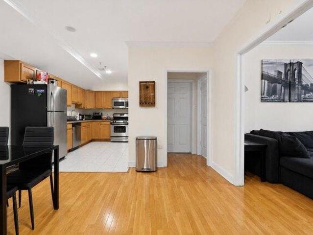 Condo for sale in Hudson, New Jersey
