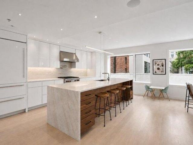 Condo for sale in Hudson, New Jersey