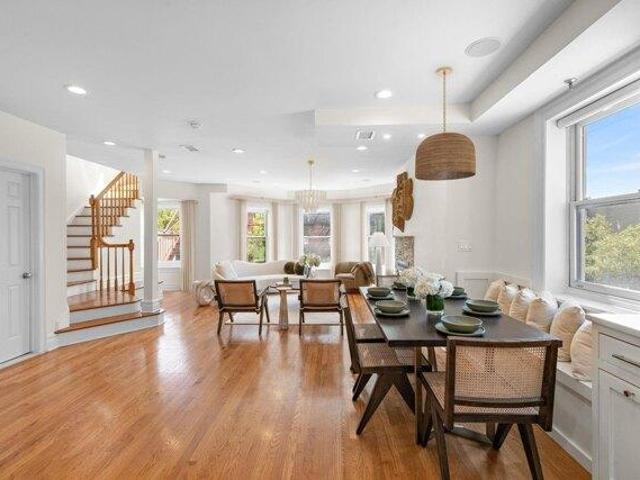 Condo for sale in Hudson, New Jersey
