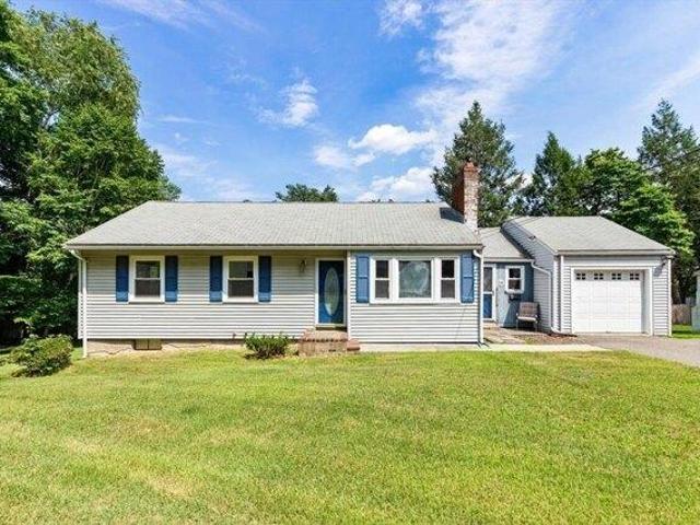 House for sale in Holbrook, Massachusetts