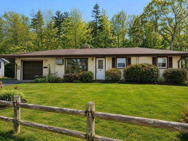 House for sale in Holbrook, Massachusetts