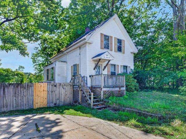 House for sale in Holbrook, Norfolk County