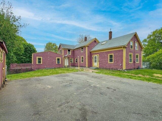House for sale in Holbrook, Norfolk County