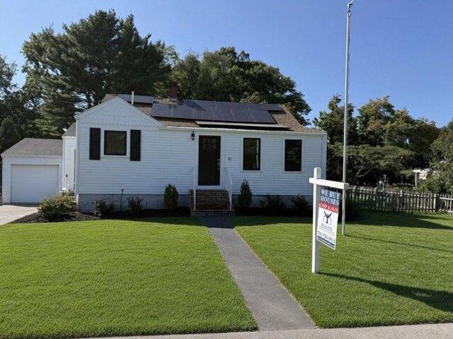 House for sale in Holbrook, Norfolk County