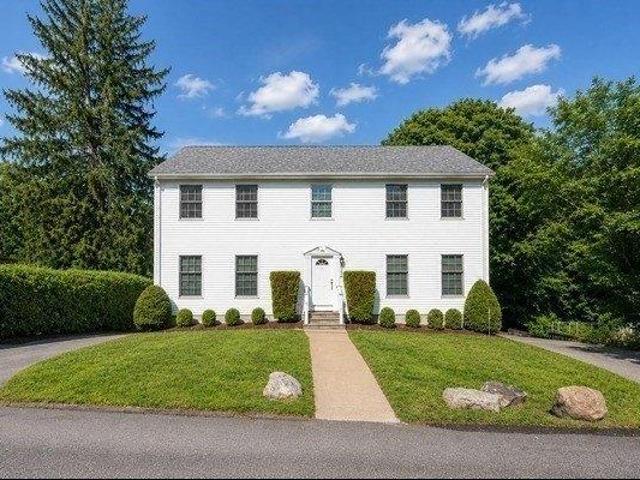 House for sale in Holbrook, Norfolk County