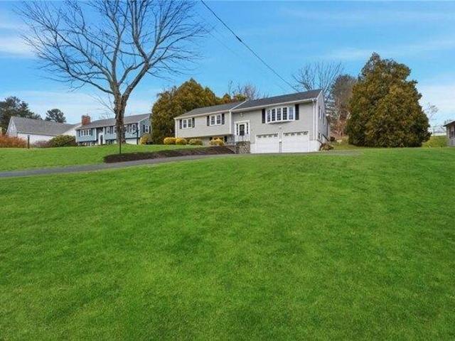 House for sale in Holden, Massachusetts
