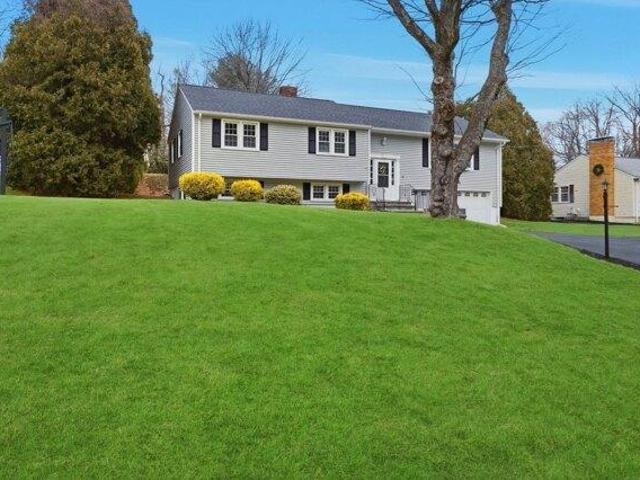 House for sale in Holden, Massachusetts