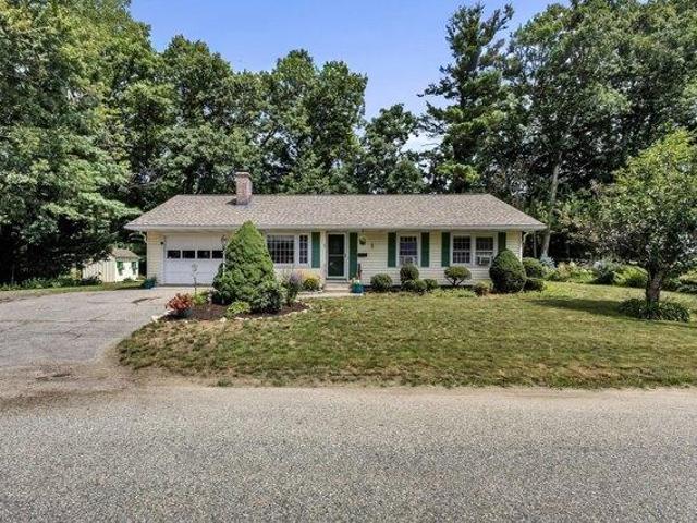 House for sale in Holden Center, Holden