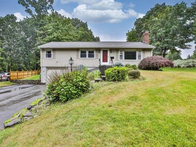 House for sale in Holden, Massachusetts