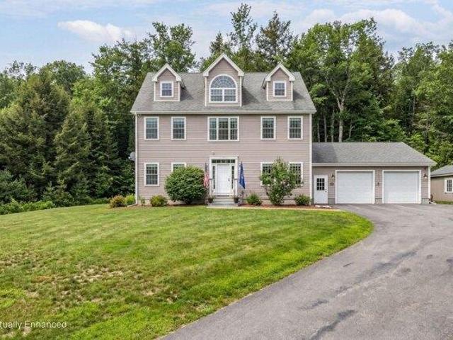House for sale in Holden, Maine
