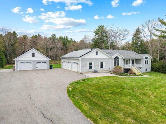 House for sale in Holden, Maine