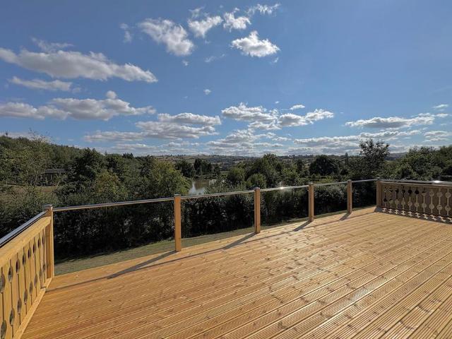 Park Home for sale in Pentre-isaf, Powys