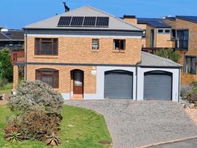 House for sale in Groot Brak Rivier, Western Cape