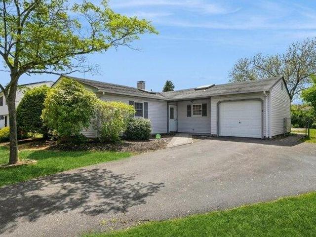 House for sale in Holtsville House for sale in Holtsville